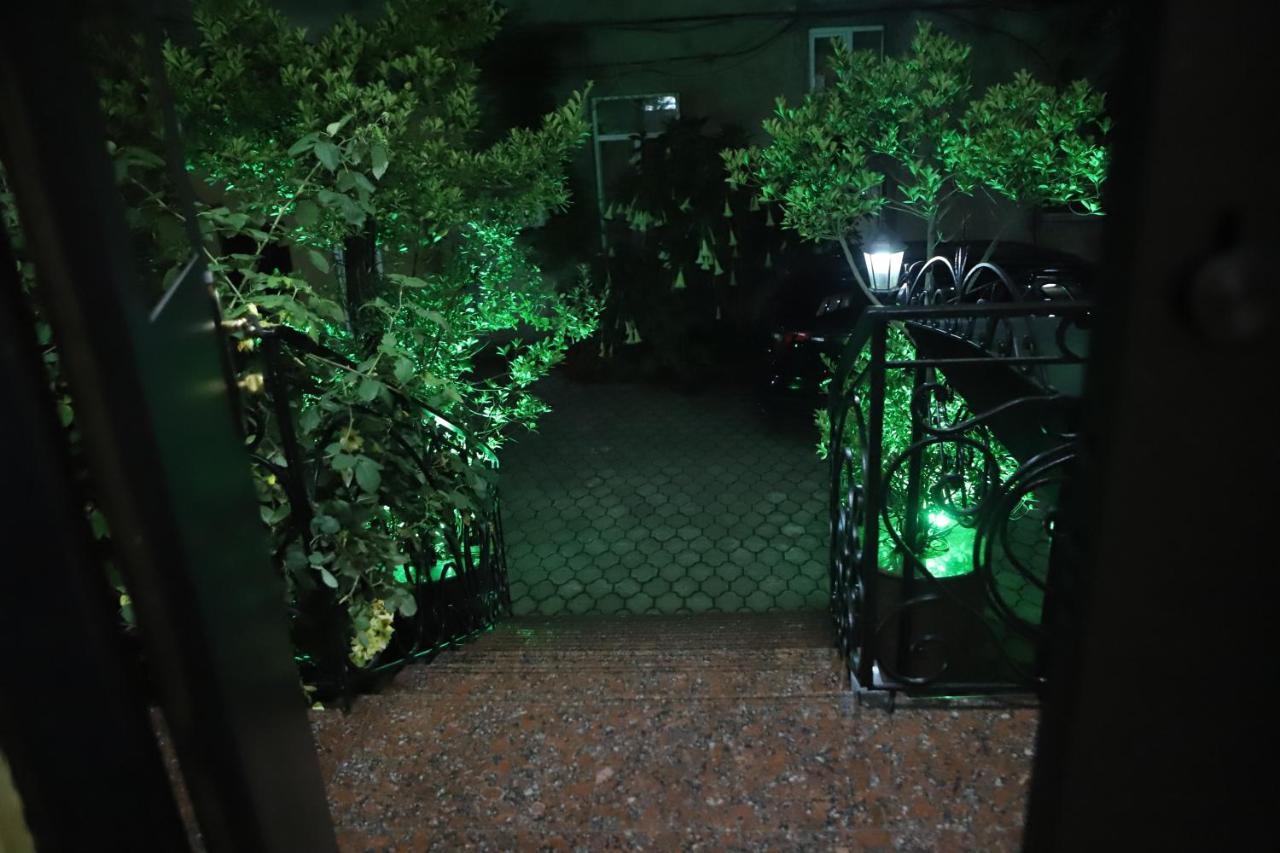Hotel Black Sea House Μπατούμι Εξωτερικό φωτογραφία