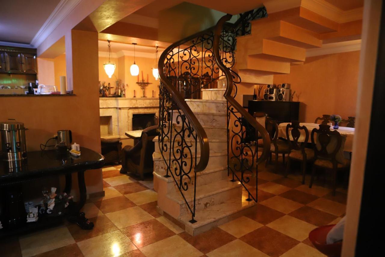 Hotel Black Sea House Μπατούμι Εξωτερικό φωτογραφία