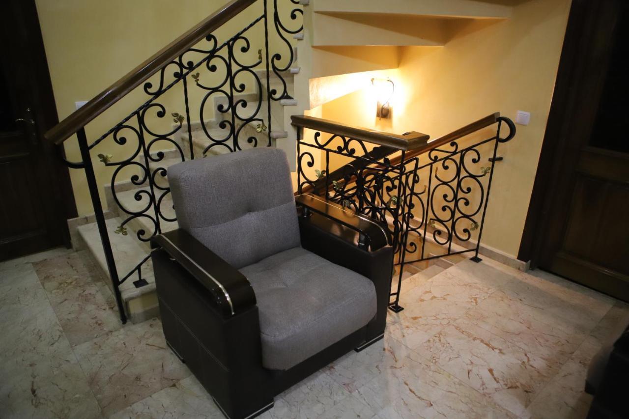 Hotel Black Sea House Μπατούμι Εξωτερικό φωτογραφία