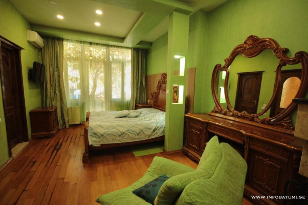 Hotel Black Sea House Μπατούμι Εξωτερικό φωτογραφία