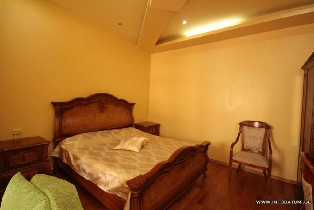 Hotel Black Sea House Μπατούμι Εξωτερικό φωτογραφία