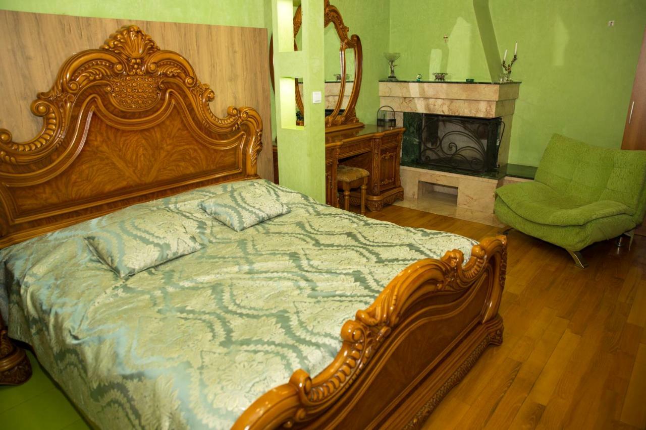 Hotel Black Sea House Μπατούμι Εξωτερικό φωτογραφία