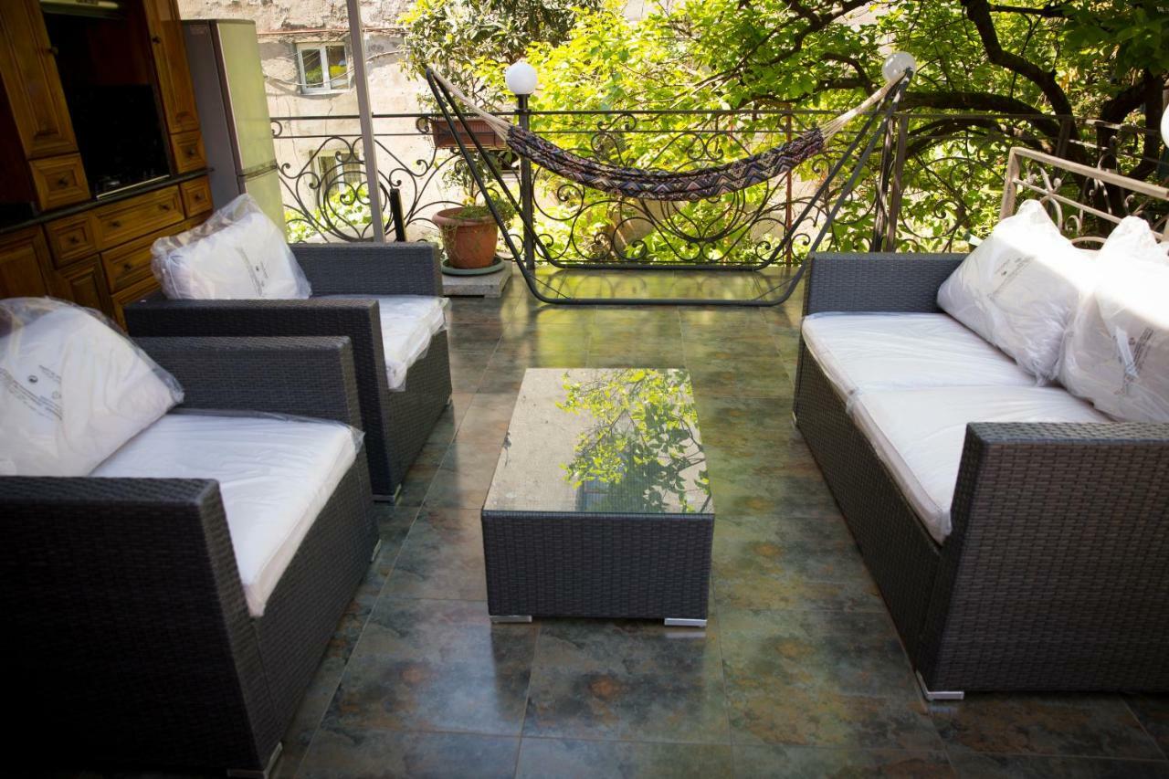 Hotel Black Sea House Μπατούμι Εξωτερικό φωτογραφία